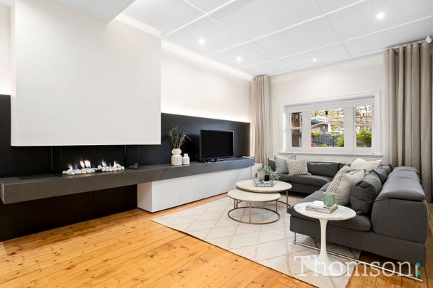 10 Kerr Crescent CAMBERWELL - Photo 1