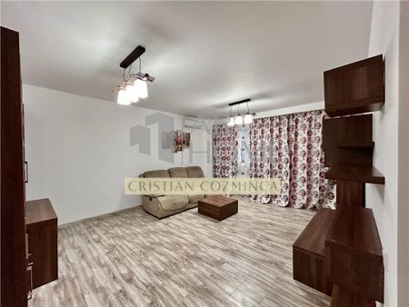 Apartament 3 camere, 2 locuri de parcare, centrala proprie, - Fotografie 2