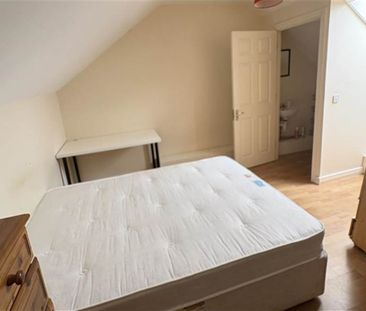 Apt 8 Fitzwilliam Square, off Rugby Avenue , Belfast, BT7 1JH - Photo 6