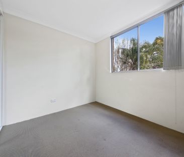 Top-Floor Two-Bedroom Unit in Prime West Ryde Location - Photo 4
