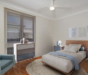 Now Available to Rent Renovated and Spacious 3 Bedder in Shalvey - Photo 2