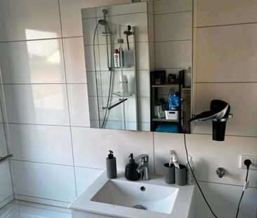 moderne 2 Zimmer Wohnung - Photo 2