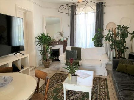 Location Appartement 3 pièces 81m² ROANNE 42300 - Photo 2