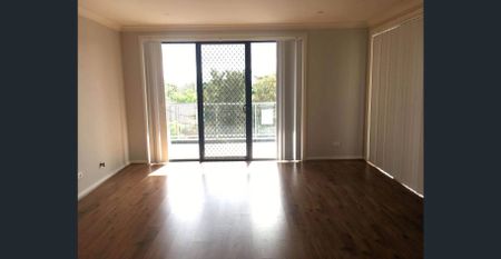 3 bedroom Apartment for Lease! - Photo 5