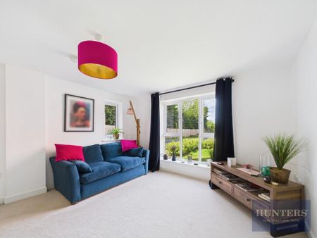 4 bedroom detached house to rent - Photo 3
