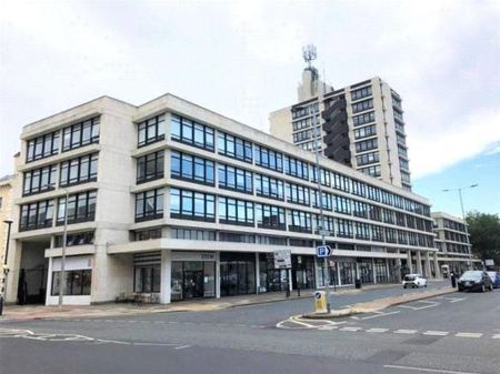 1 bedroom flat to rent - Photo 2