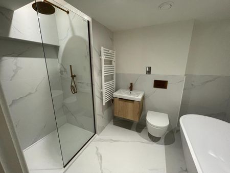 5 bedroom terraced house to rent - Photo 5