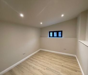 2 bedroom barn conversion to rent - Photo 2