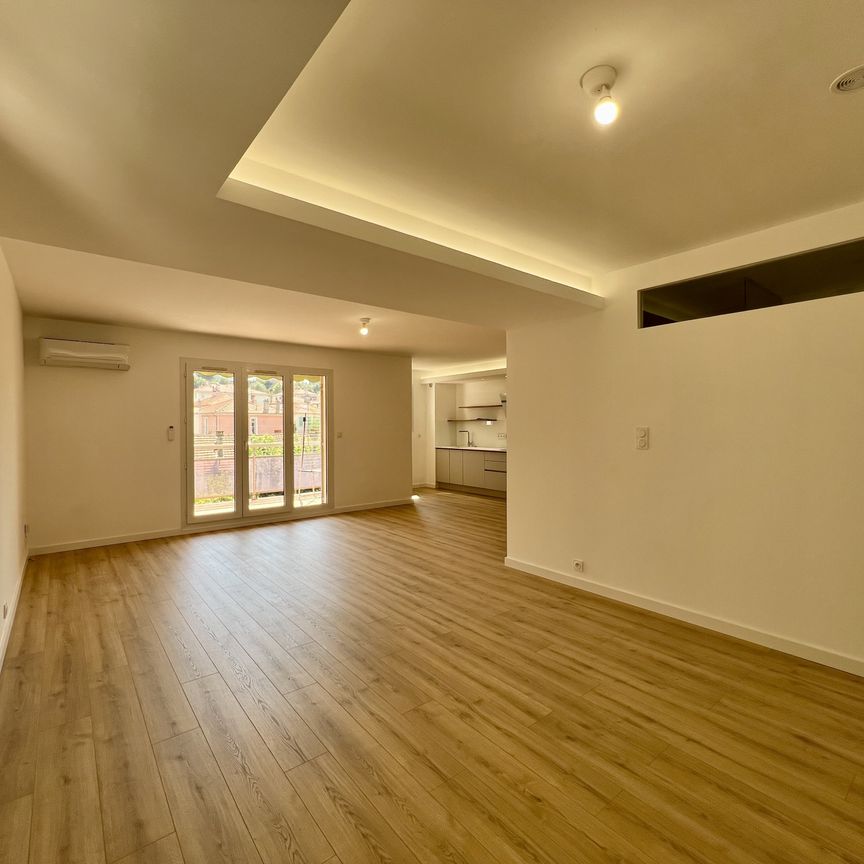 Location Appartement 3 pièces 76m² TOULON 83000 - Photo 1