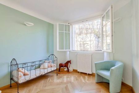 Location maison, Paris 16ème (75016), 9 pièces, 250.02 m², ref 85448712 - Photo 2