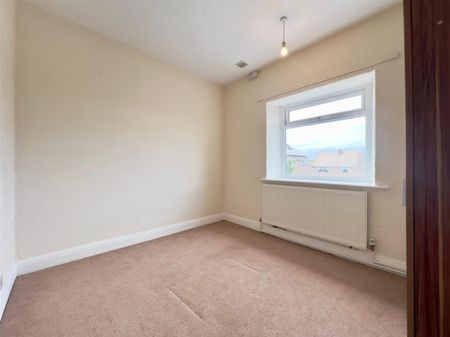 Queen Victoria Road, New Tupton, Chesterfield - Photo 4