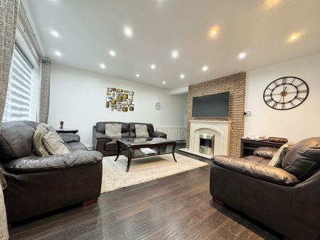 Christchurch Close, Edgbaston, Birmingham - Photo 3