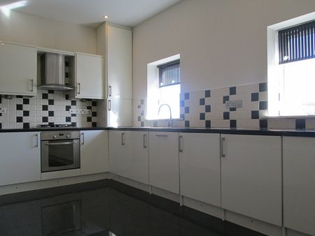 Flat B, Sketty Road, Uplands, Swansea SA2 0EU - Photo 4