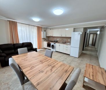 Apartament 3 camere renovat complet cu garaj Valea Garboului - Photo 5