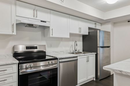 For Lease - 5A Lookout Drive, Clarington, Ontario - Photo 3