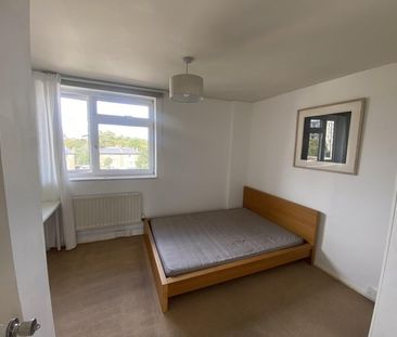 Room in a Shared Flat, Gresham Road, SW9 - Photo 4