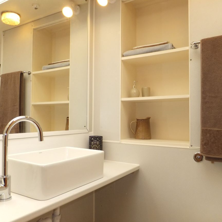 Sharella Living - Photo 1