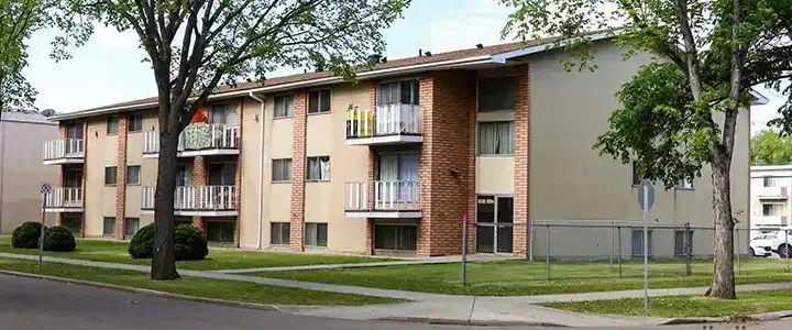 NAITside Court III Apartments | 11850 101 St NW, Edmonton - Photo 1