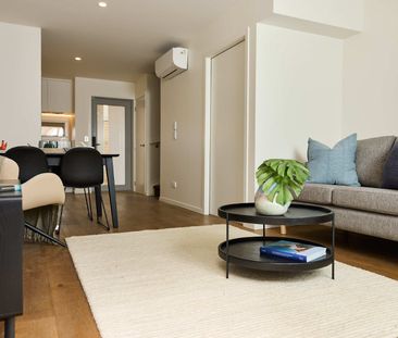 1 Helen Jenepher Lane, Mount Wellington - Photo 2