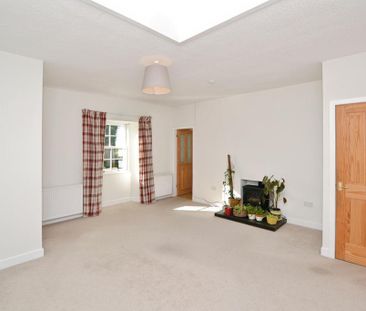 3 bedroom cottage to rent - Photo 2