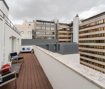 4 room luxury Apartment for rent in Lisbon, Portugal - Photo 1