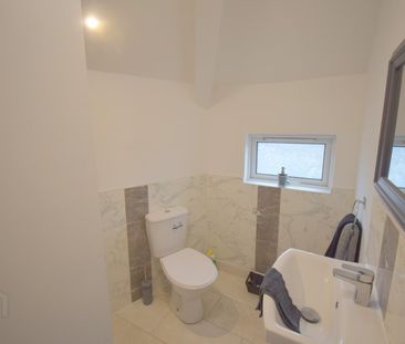Unit 5, 2 Templemore Avenue, BT54FT, Belfast - Photo 5