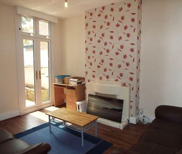 4 bedroom terraced house to rent - Photo 4