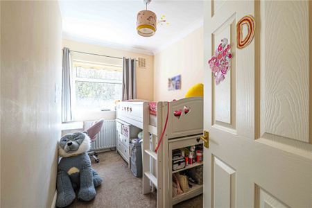 3 bed End Terrace House for rent - Photo 3