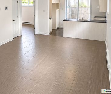 152, Verlaine, St-Lin-Laurentides à louer - Photo 1