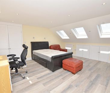 Burney Avenue, Surbiton, Surrey, KT5 - Photo 3