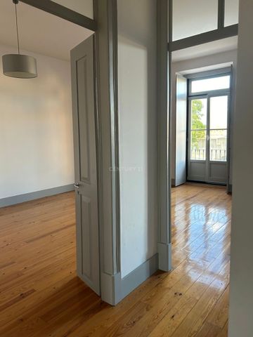 Apartamento T2 – 126m² – Avenida Luísa Todi, Setúbal - Photo 4