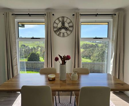 Westmeadows - Photo 2