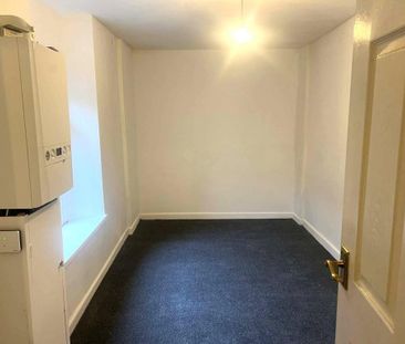 4 bedroom terraced house to rent - Photo 6