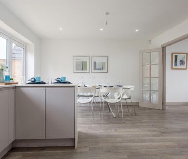 3 bedroom semi-detached house to rent - Photo 2