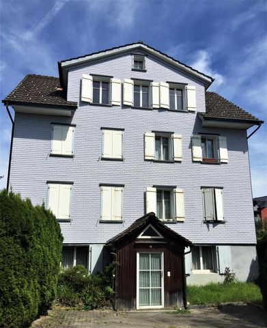 Helle 3.5-Zimmer-Dachwohnung mit schöner Aussicht in Engelburg - Foto 4