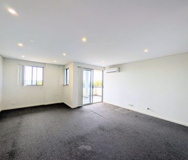 " Nearly new apartment with two bedrooms in Liverpool !!!!!" - Photo 1