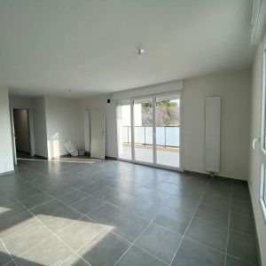 Location Appartement 2 pièces 38m² NIMES 30000 - Photo 2