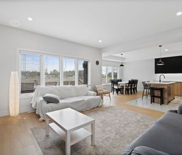 For Lease - 7392 Splendour Drive Unit# Upper, Niagara Falls, Ontario - Photo 1