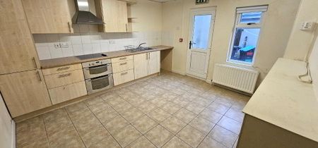 20a Ballyeaston Road, Ballyclare, BT39 9BW - Photo 3