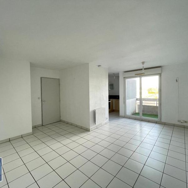 Location Appartement 2 pièces 48m² ALLONNES 72700 - Photo 1