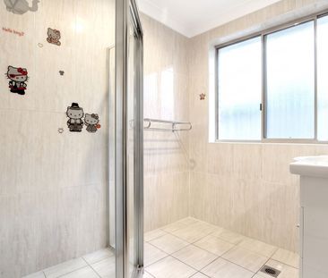 Spacious 2-Bedroom Unit in Prime Allawah Location - Photo 5