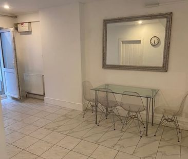 2 Bed Flat, Daventry Street, NW1 - Photo 3