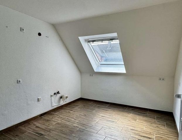 Frisch renovierte, große Dachgeschosswohnung in der Altstadt - Photo 1