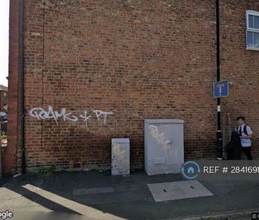 3 bedroom end of terrace house to rent - Photo 1