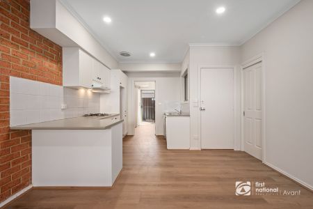 Newly renovated! Spacious Inner-City Living in Prime Carlton Location - Photo 2