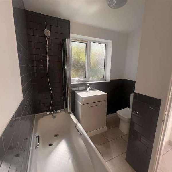 Brompton Road, Southsea, PO4 - Photo 1