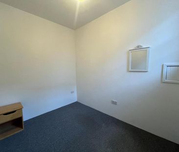 2 bedroom house to rent - Photo 2