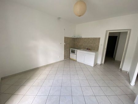 Spacieux appartement 3 pièces 76 m² 640 € CC - Photo 4