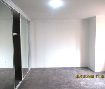 Lovely townhouse 3 bedroom 2 bathroom 3 toilets, split air conditioners, outdoor spa - Photo 4