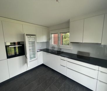 GROSSE FLÄCHE MIT GRÜNOASE - Photo 2